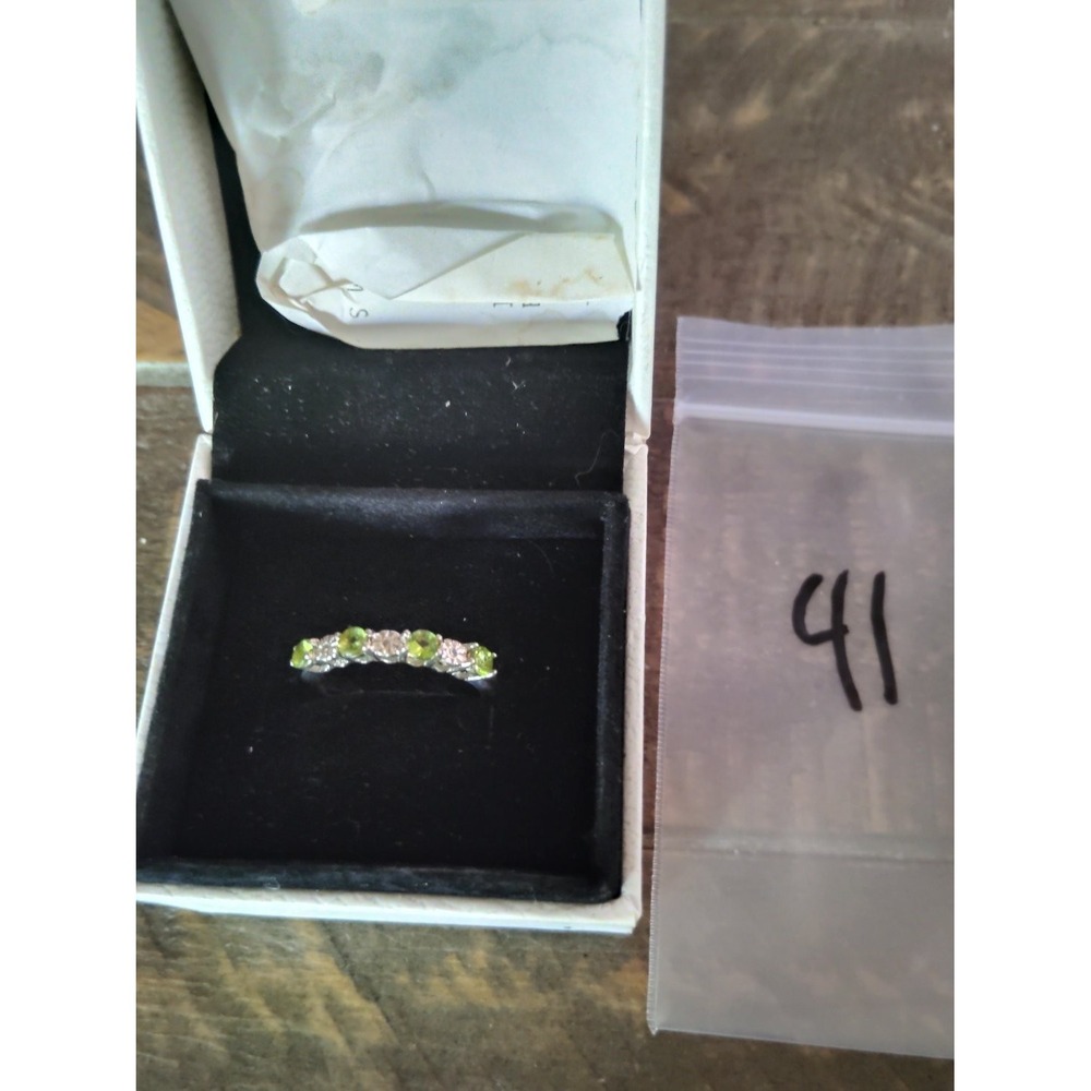 LNT Peridot Band Ring Size 6.25 Womens Sterling Silver 925 Stackable Green Stone